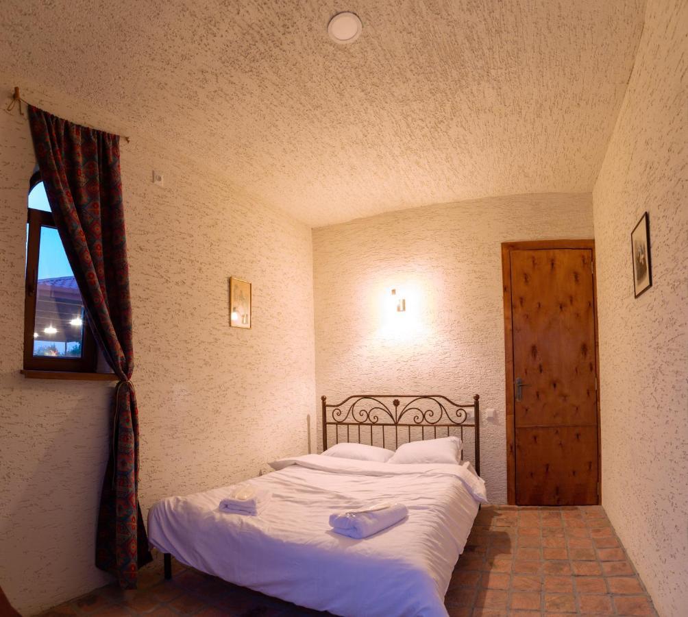 Chateau Tetri Bairagebi White Flags Kisiskhevi Kültér fotó