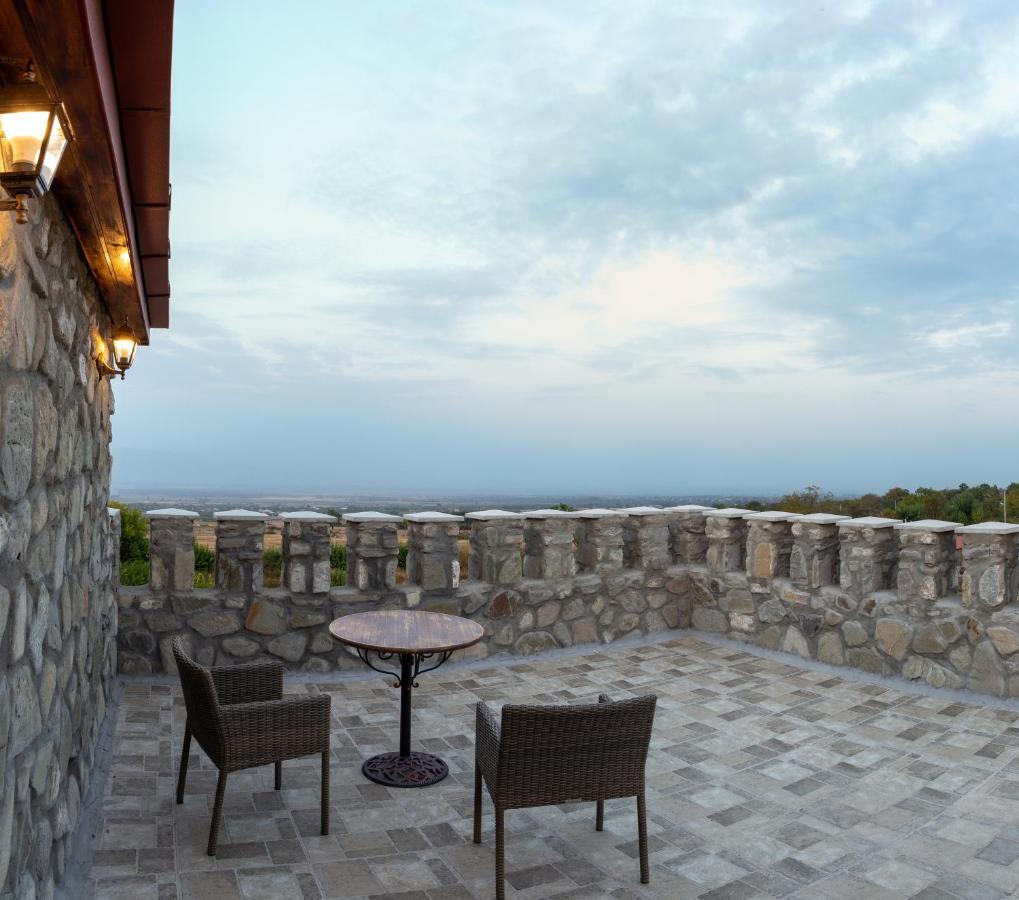 Chateau Tetri Bairagebi White Flags Kisiskhevi Kültér fotó